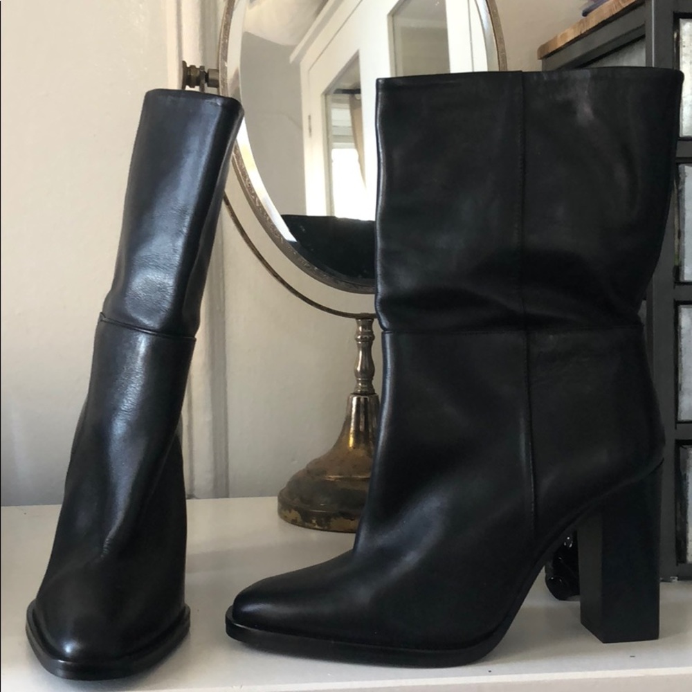Massimo dutti leather ankle booties never worn